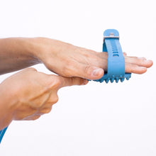 Aquapaw Bathing Tool Pre-Order - (Estimated Shipping August 8th)